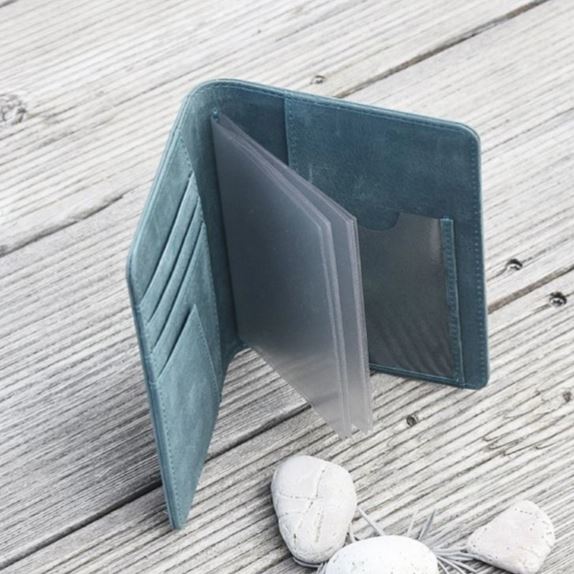 Pilot Licence Cover Wings turquoise