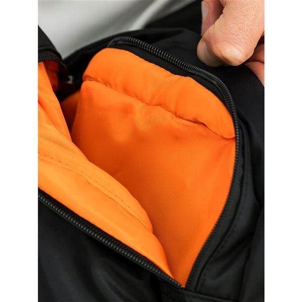 Alpha Industries Sportovní taška MA-1 černá 
