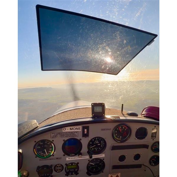 Sluneční clona AviationShade