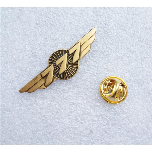 B777 Wings Brooch Pins