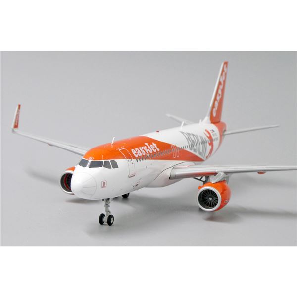 Model A320-214 EasyJet "Berlin" 1:200