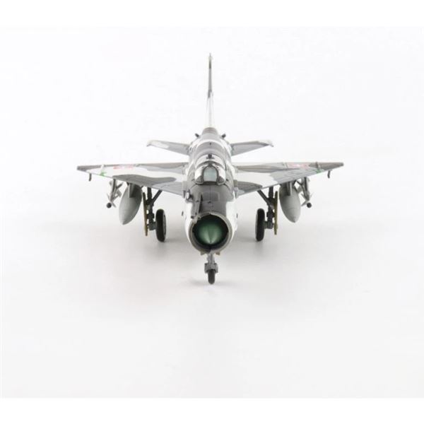 Model MiG-21MF Fishbed-J Slovak Air Force, signature 1:72