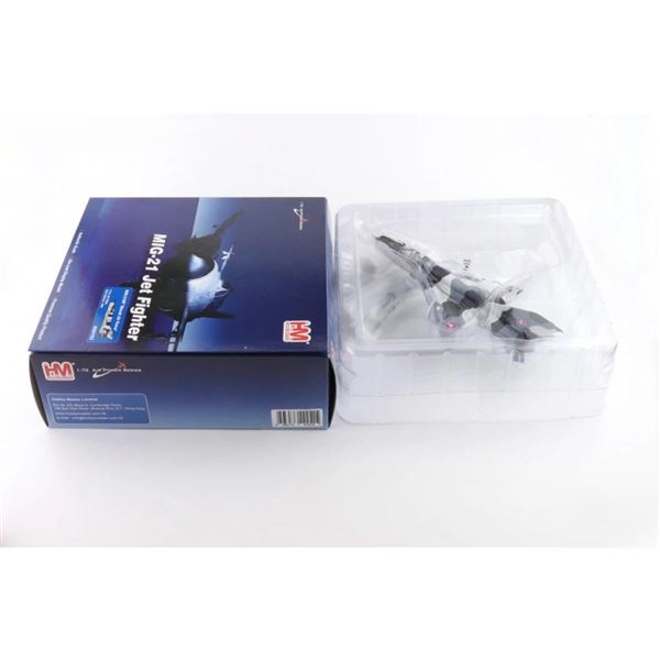 Model MiG-21MF Fishbed-J Slovak Air Force, signature 1:72