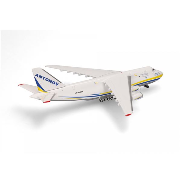 Model An-124 Antonov Design Bureau 1:500