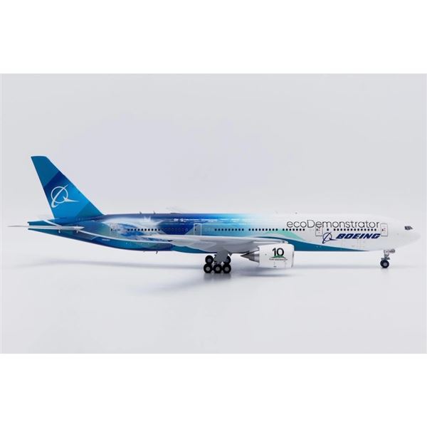 Model B777-212ER Boeing Aicraft Company "ecoDemonstrator" 1:200