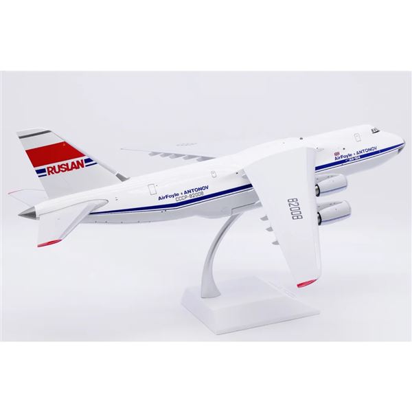Model AN-124 Air Foyle / Antonov Airlines 1989 1:200