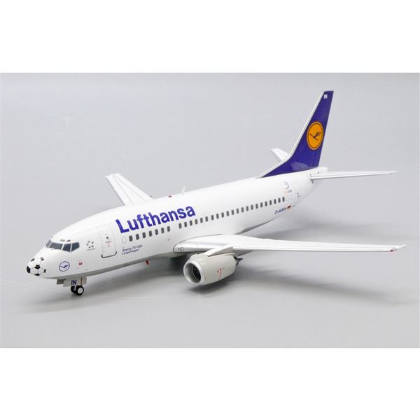 Model B737 Lufthansa Football 1:200