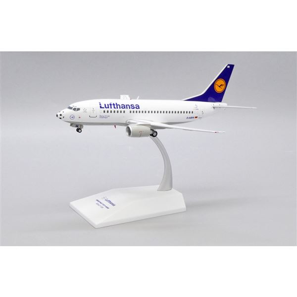 Model B737 Lufthansa Football 1:200