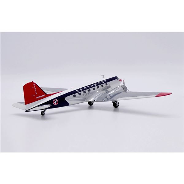 Model DC-3 Northwest Airlines 1950 1:200