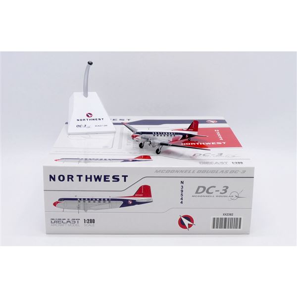 Model DC-3 Northwest Airlines 1950 1:200