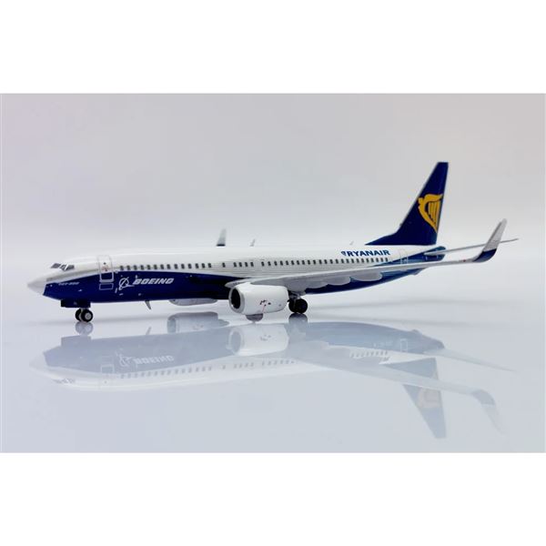Model B737-8AS(WL) Ryanair "Dreamliner" 1:400