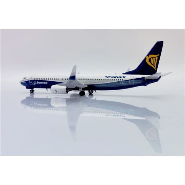 Model B737-8AS(WL) Ryanair "Dreamliner" 1:400