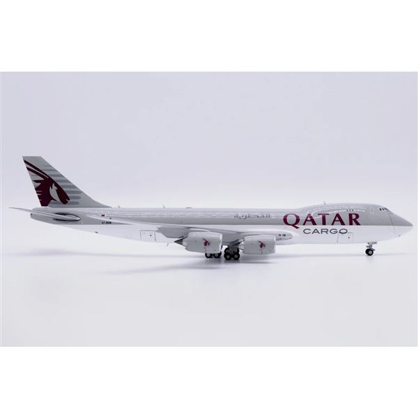 Model B747-8F Qatar Airways Cargo Interactive 1:400