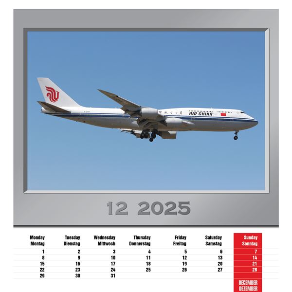 Airplanes calendar 2025