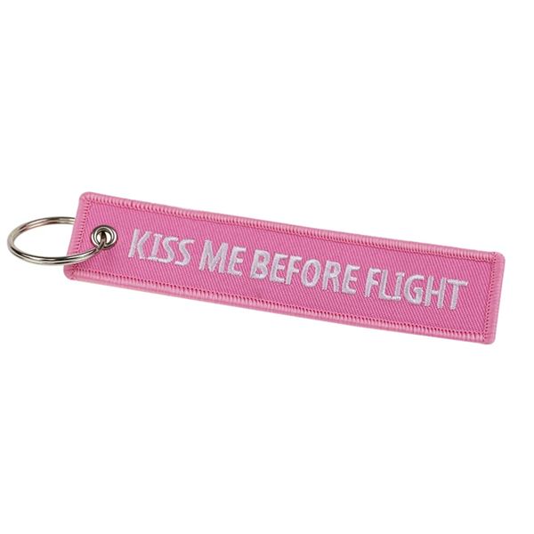 Klíčenka růžová KISS ME BEFORE FLIGHT