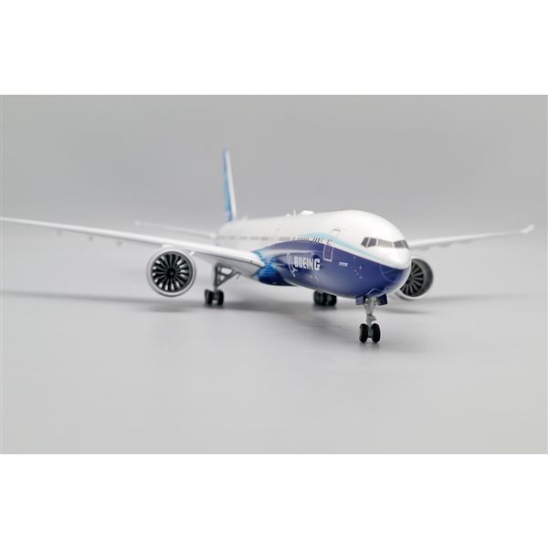 Model B777-9 Boeing Aircraft Company 1:200