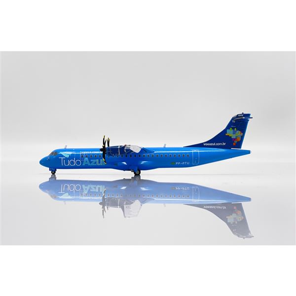 Model ATR 72-500 Azul Linhas Aéreas 1:200