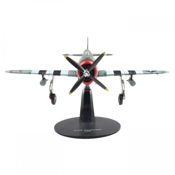 Model P-47D Thunderbolt USAAF RAF Boxted 1944 1:72
