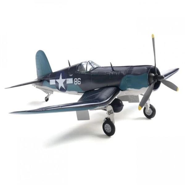 Model F4U Corsair USMC VMF-214 Black Sheep 1943 1:72