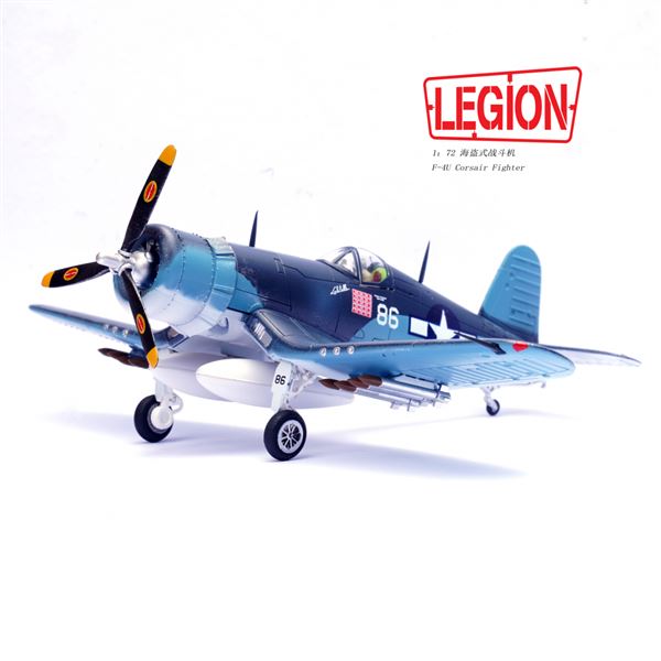 Model Vought F4U Corsair USMC 1:72