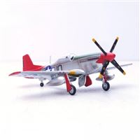 Model P-51D Mustang USAAF 332nd FG, R. Williams, 1944 1:72