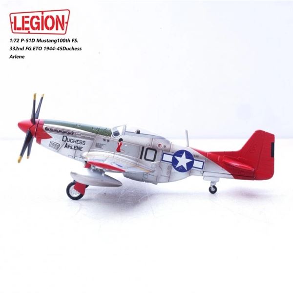 Model P-51D Mustang USAAF 332nd FG, R. Williams, 1944 1:72