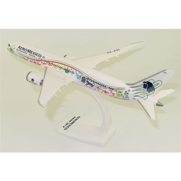 Model B787-9 Aeromexico "Quetzalcoatl" 1:200