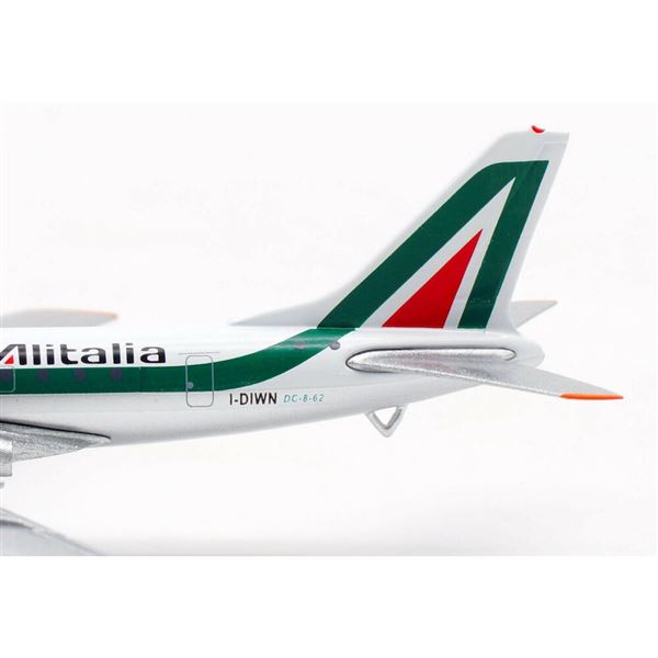 Model Tu-104A CSA / Alitalia 1:400