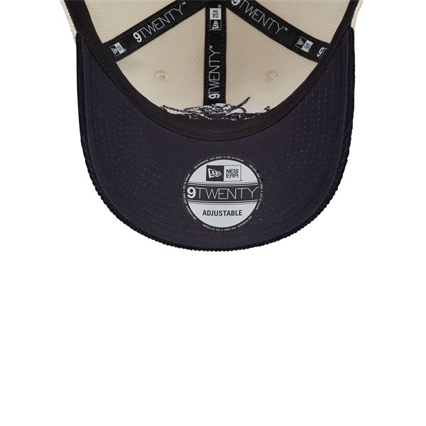RED BULL Kšiltovka New Era 9Twenty CORD